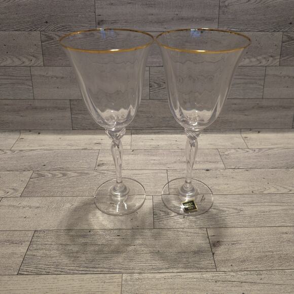 Oneida Other - Set of 2 Oneida Crystal Chateau Gold 8" Tall Wine Glasses Retired Twisted Stem